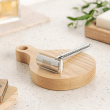 Load image into Gallery viewer, Diamond Grip Jungle Culture Safety Razors | Includes 10x Razor Blades
