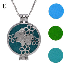 Load image into Gallery viewer, Vintage Locket Essential Oil Diffuser Necklace And Pad Fragrance A