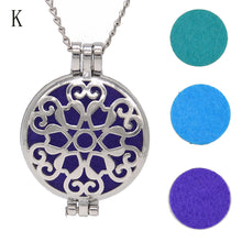 Load image into Gallery viewer, Vintage Locket Essential Oil Diffuser Necklace And Pad Fragrance A