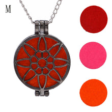 Load image into Gallery viewer, Vintage Locket Essential Oil Diffuser Necklace And Pad Fragrance A